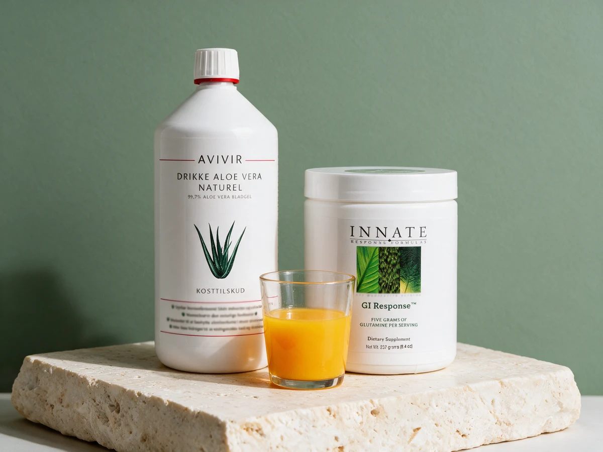 Avivir Drikke Aloe Vera Naturel-flasken og Innate Response GI Response-boksen, to produkter som kan røres ut i en drikk