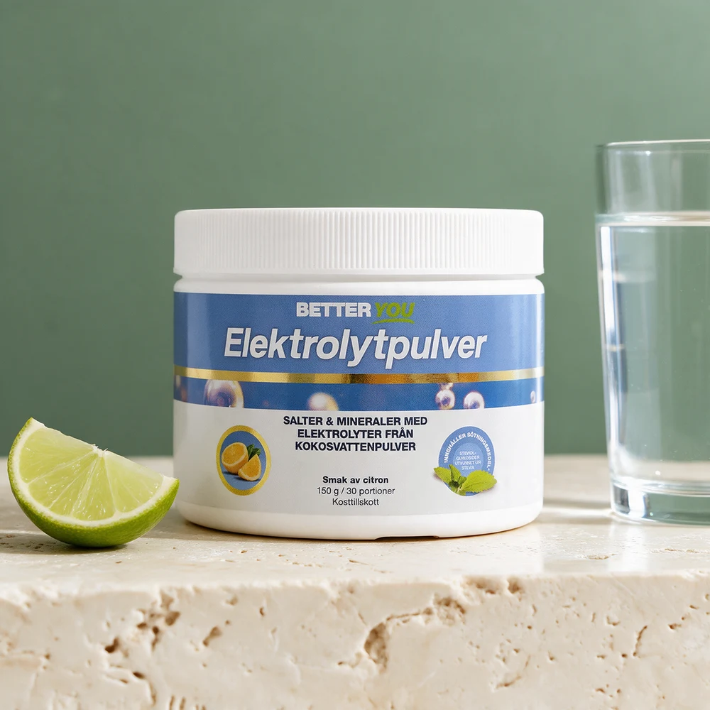 Better You Elektrolytpulver med sitronsmak, 150 gram, og en limebåt