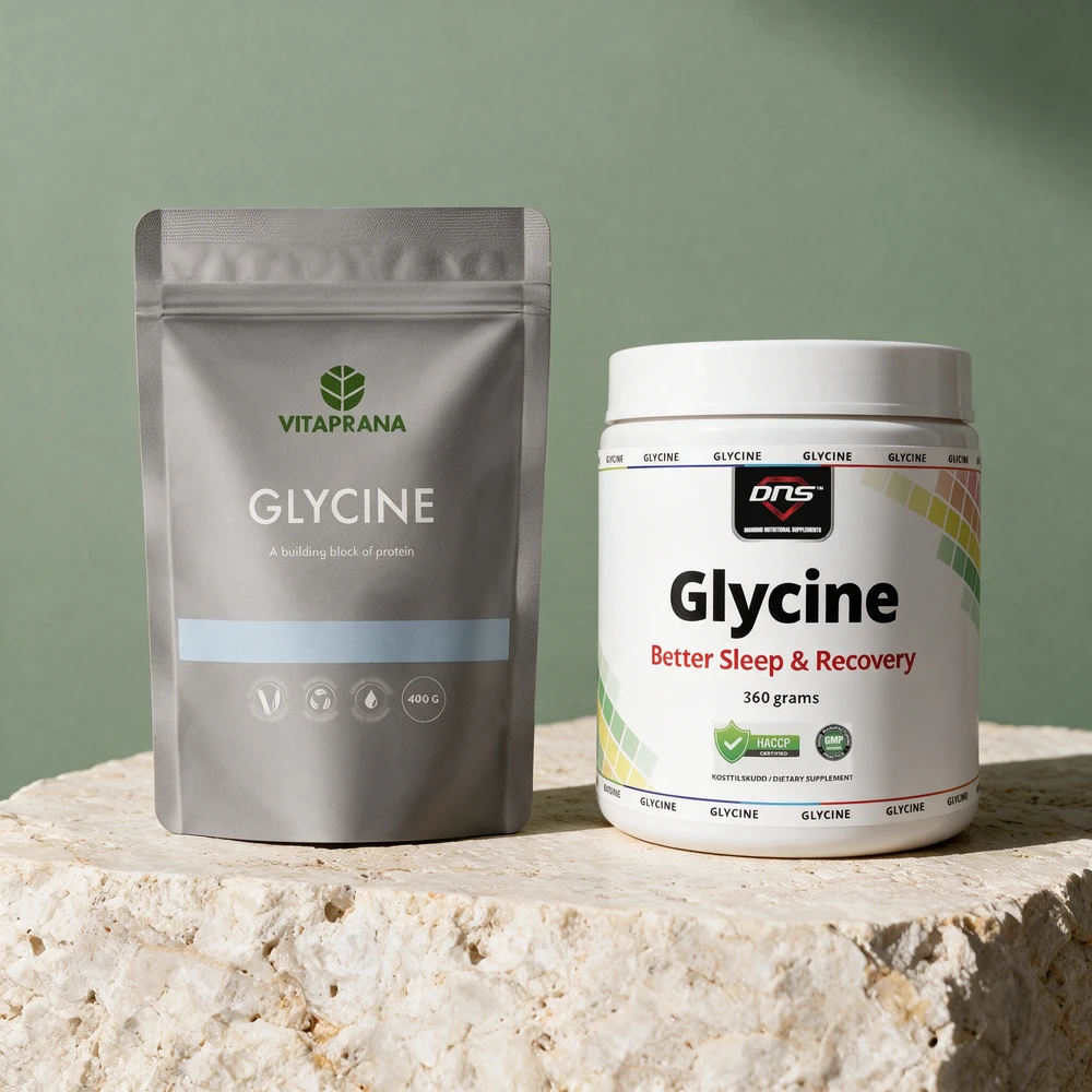 Vitaprana Glycine i pose på 400 gram og DNS Glycine Powder i boks på 360 gram, begge glysinpulver