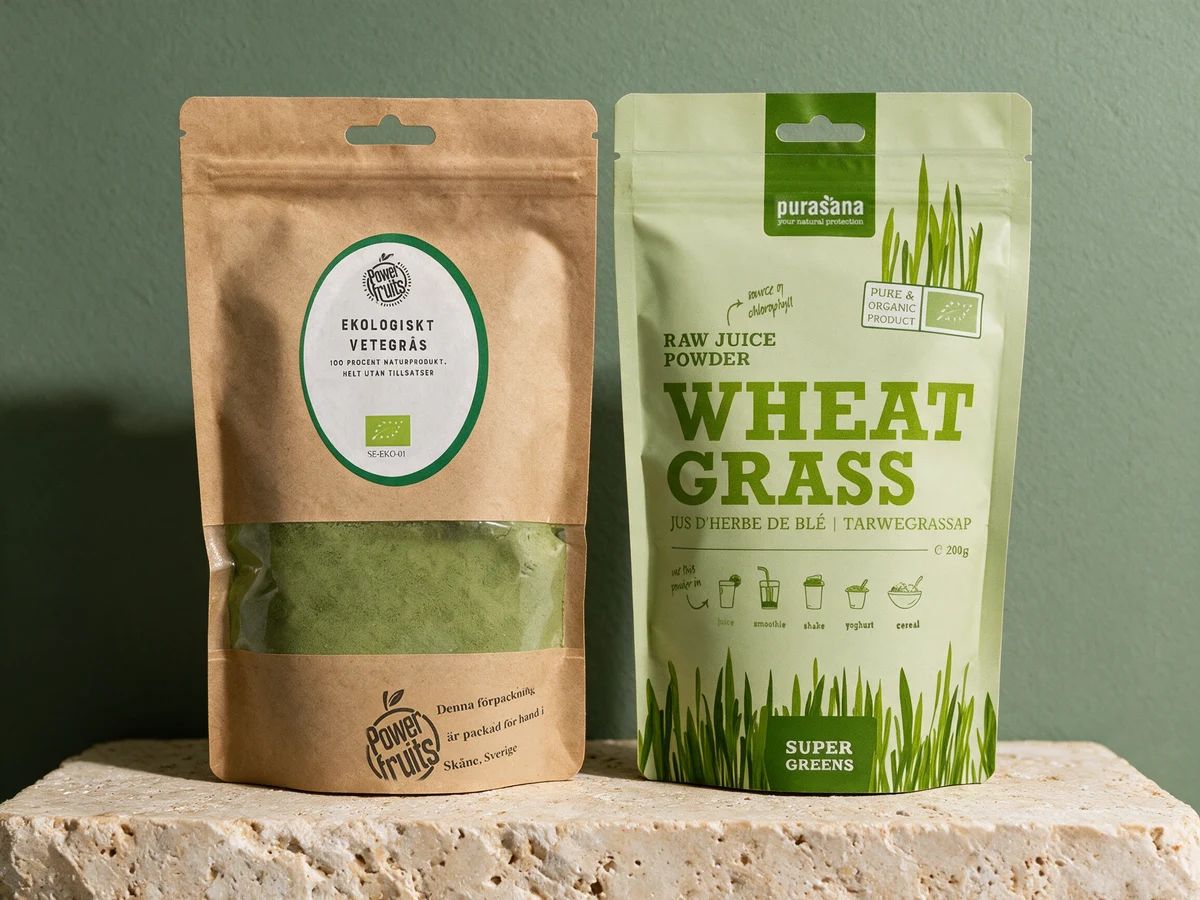 Powerfruits Hvetegress i papirpose og Purasana Wheat Grass Juice i stående pose