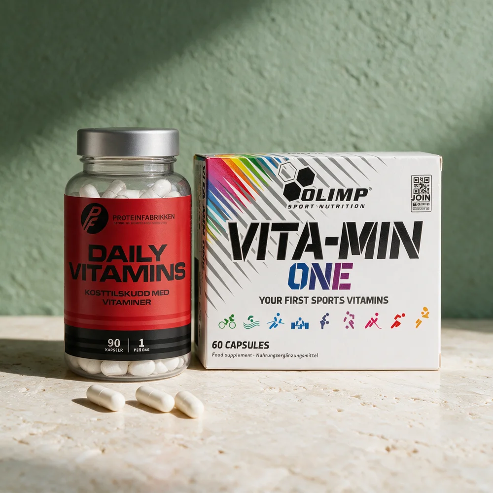 Proteinfabrikken Daily Vitamins og Olimp Vita-Min One, med tre kapsler foran