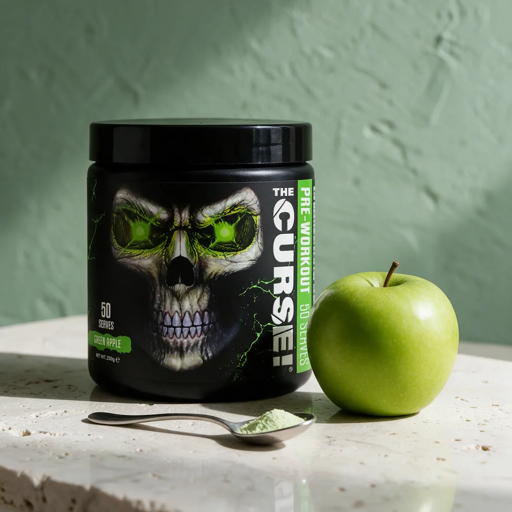 JNX Sports The Curse Green Apple med en liten skje lysegrønt pulver