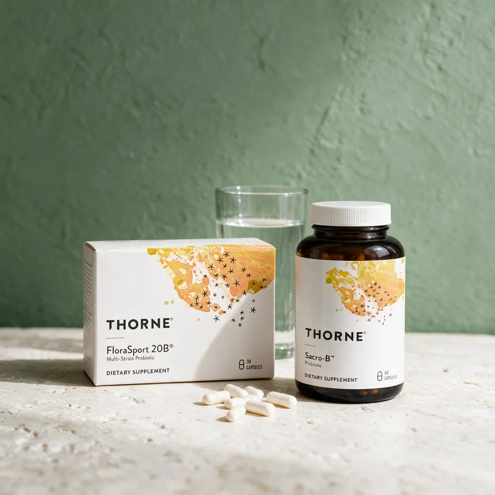 Thorne FloraSport 20B, eske med 30 kapsler, og Thorne Sacro-B, brun glassflaske med 60 kapsler