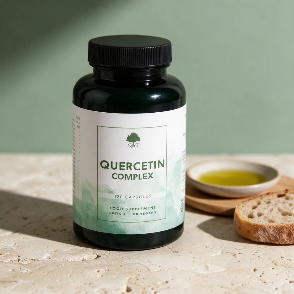 G&G Vitamins Quercetin Complex i mørkegrønn boks med svart lokk og hvit etikett, 120 kapsler