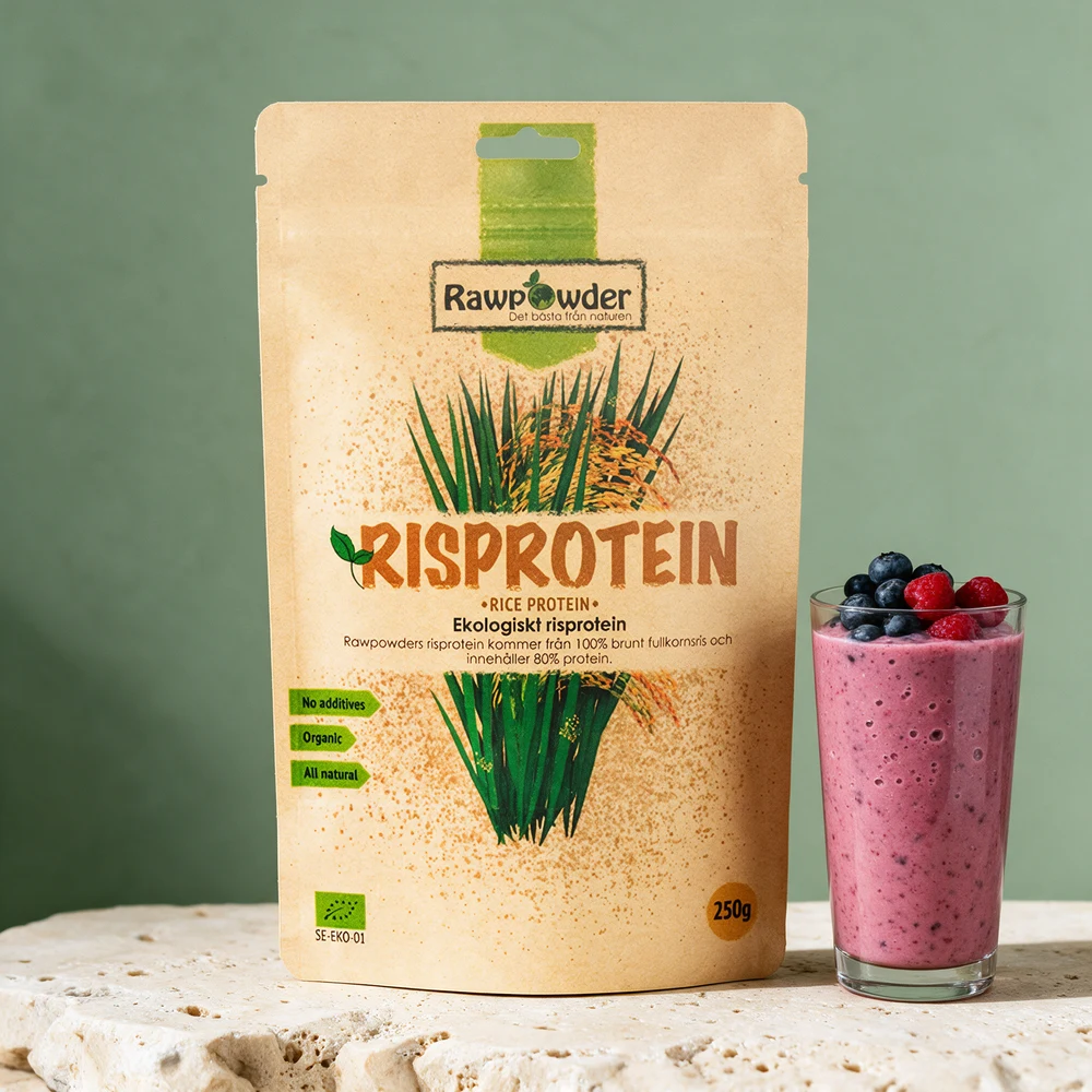 Rawpowder Økologisk Risprotein 250 g i pose ved en bærsmoothie