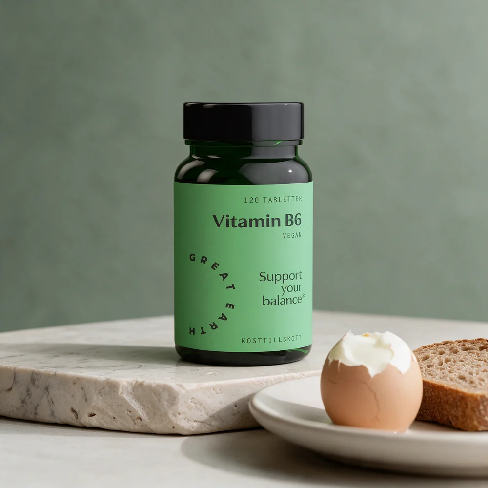 Great Earth Vitamin B6 ved et måltid med kokt egg og brød